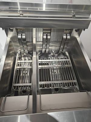 Panel de tela sensível ao toque com sistema de filtro de óleo