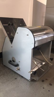 Máquina elétrica de cortar pão