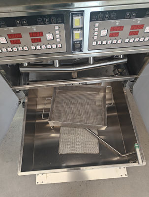 Quatro Potes Quatro Cestas com sistema de filtro de óleo 304SUS Ventless Deep kfc chips Chips elétricos Open chips frigideira para máquina de cozinhar